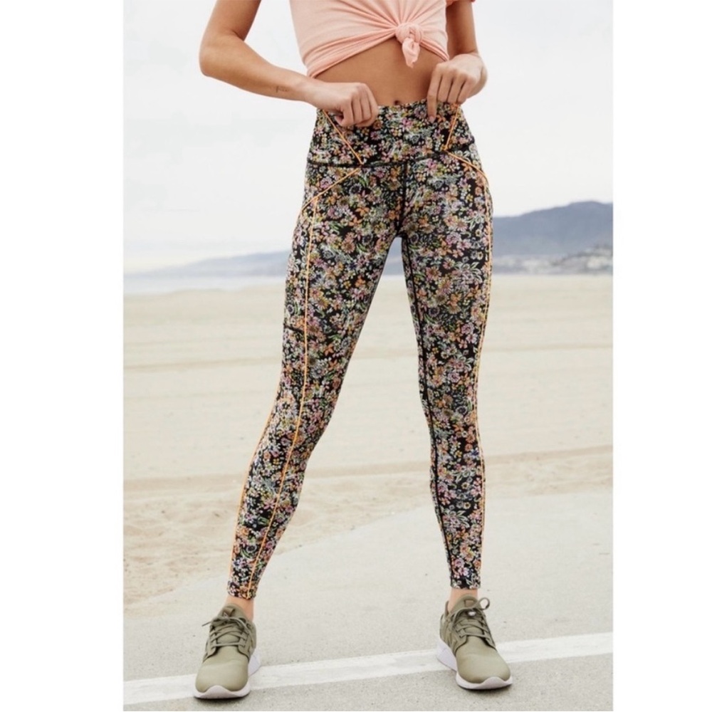 Free People Movement Eden Floral Leggings in Black Multi Size Small